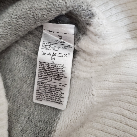 GAP Size XS Stripe Sweater - Picture 5 of 5